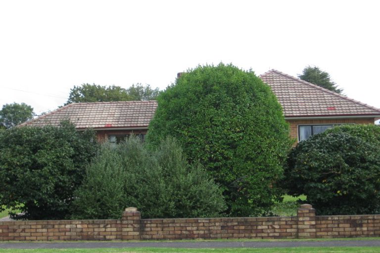 Photo of property in 56 Swanson Road, Henderson, Auckland, 0610