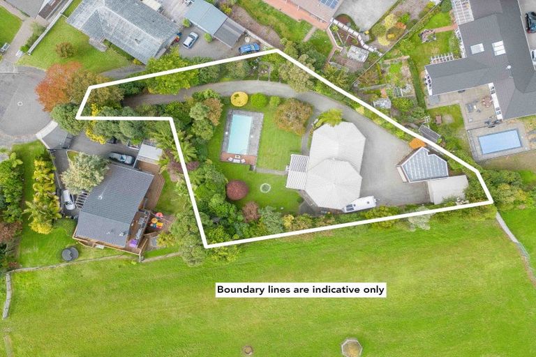 Photo of property in 9 Paretai Grove, Waikanae, 5036