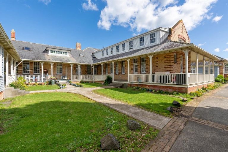 Photo of property in 25 Montilla Place, Manurewa, Auckland, 2102