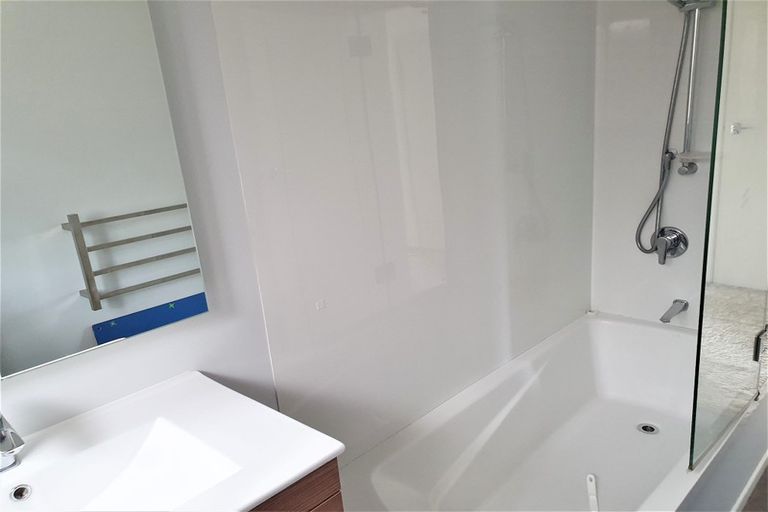 Photo of property in 1/564 Fergusson Drive, Trentham, Upper Hutt, 5018