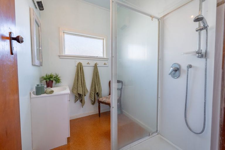 Photo of property in 39 Saint George Street, Watlington, Timaru, 7910