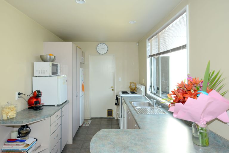 Photo of property in 2/64a Alexandra Street, Richmond, Christchurch, 8013