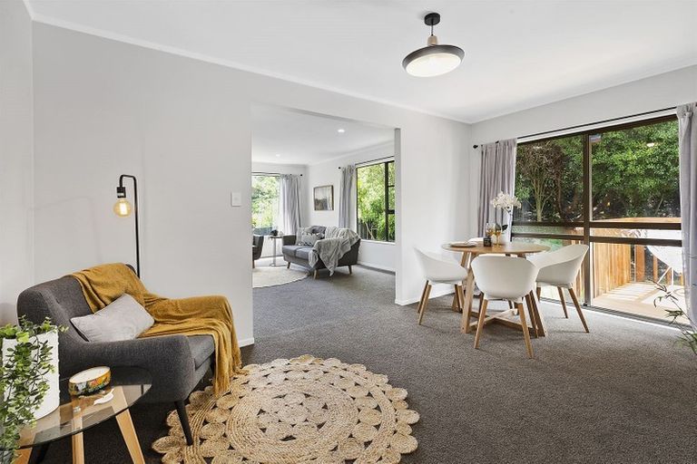 Photo of property in 45 Postgate Drive, Whitby, Porirua, 5024