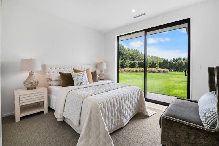 Photo of property in 21 Classiebawn Lane, Prebbleton, 7676