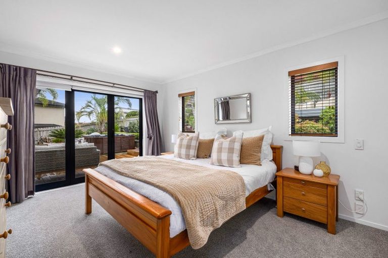 Photo of property in 57 Waldorf Crescent, Orewa, 0931