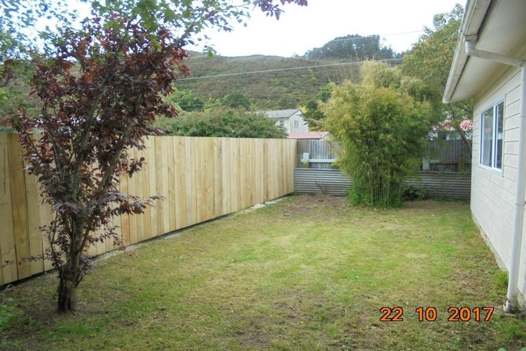 Photo of property in 2/30 Petherick Street, Taita, Lower Hutt, 5011