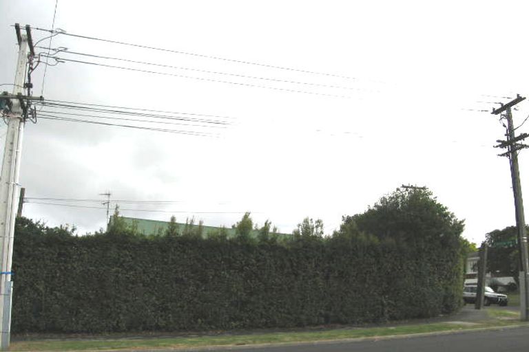 Photo of property in 1/4 East Coast Road, Milford, Auckland, 0620