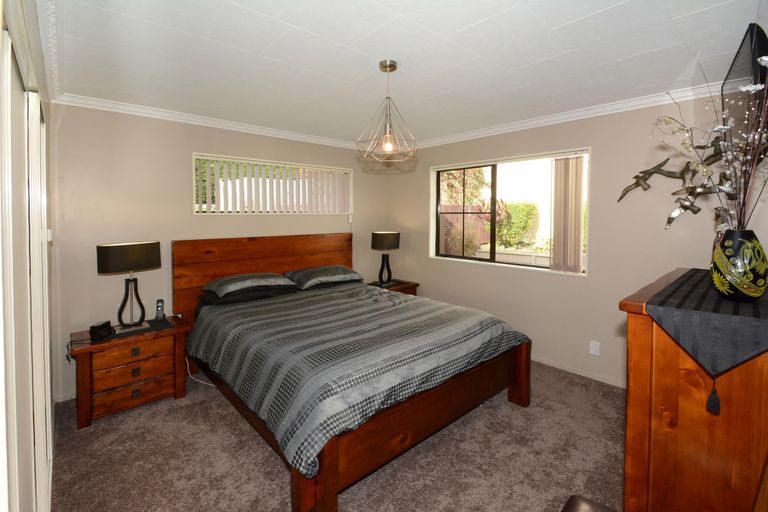 Photo of property in 2 Beverley Place, Waverley, Dunedin, 9013