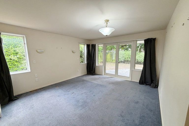 Photo of property in 4/37 Avonhead Road, Avonhead, Christchurch, 8042