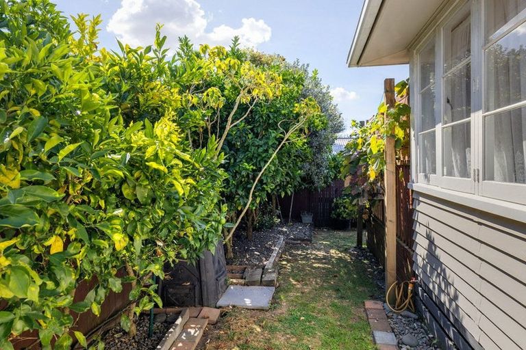 Photo of property in 52 Grosvenor Street, Cambridge, 3434