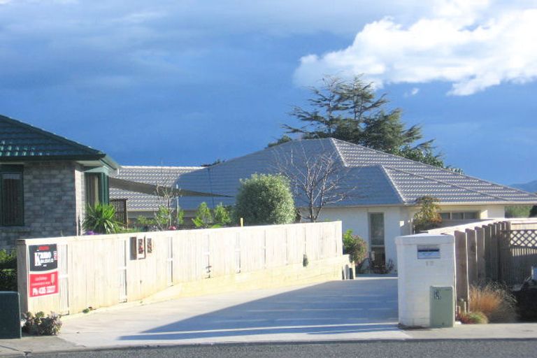 Photo of property in 12 Maurton Place, Onerahi, Whangarei, 0110