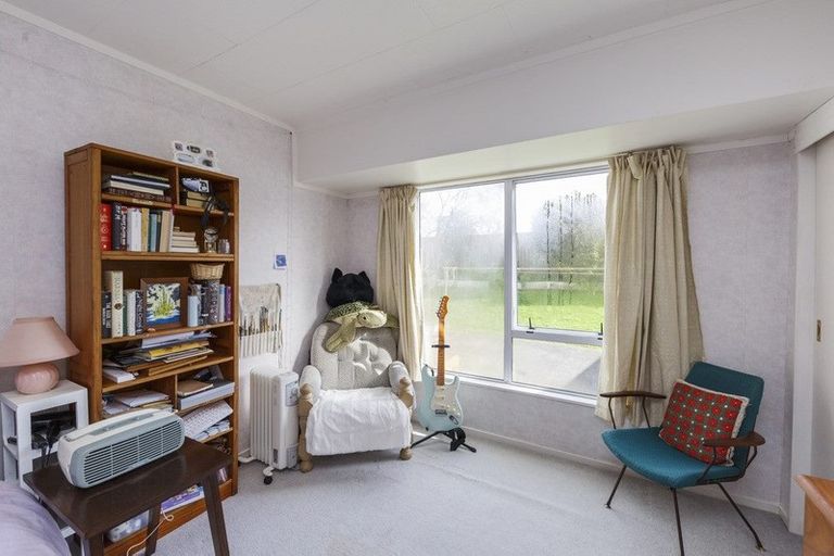 Photo of property in 38 Dalfield Place, Highbury, Palmerston North, 4412