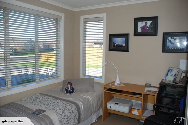 Photo of property in 48 Farringdon Avenue, Rototuna North, Hamilton, 3210