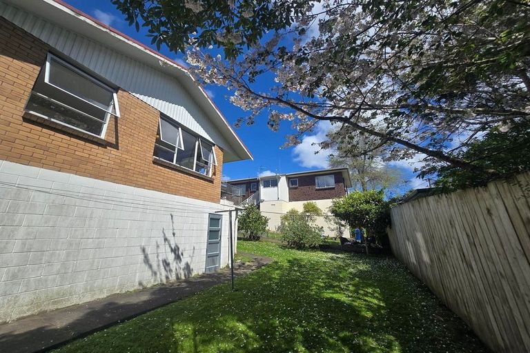 Photo of property in 3/30 Rata Street, New Lynn, Auckland, 0600