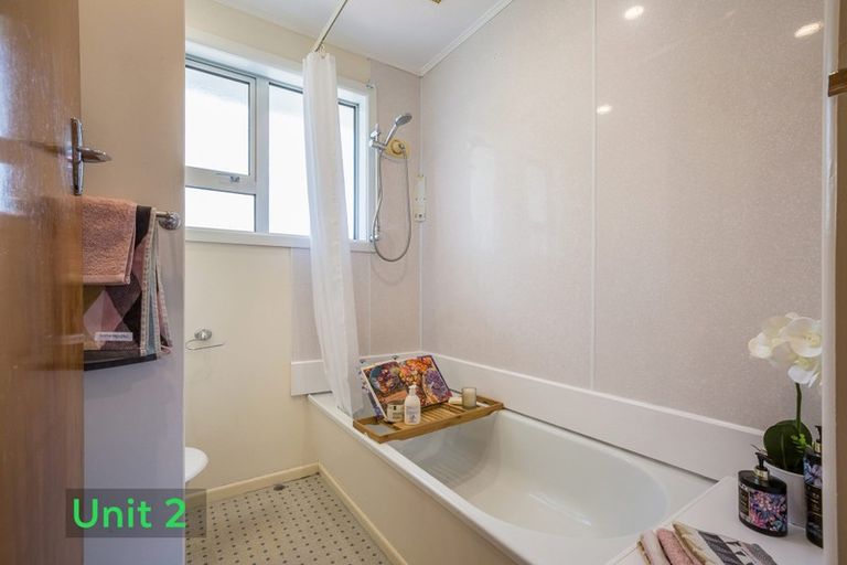 Photo of property in 2/7 Arawhata Street, Ranui, Porirua, 5024