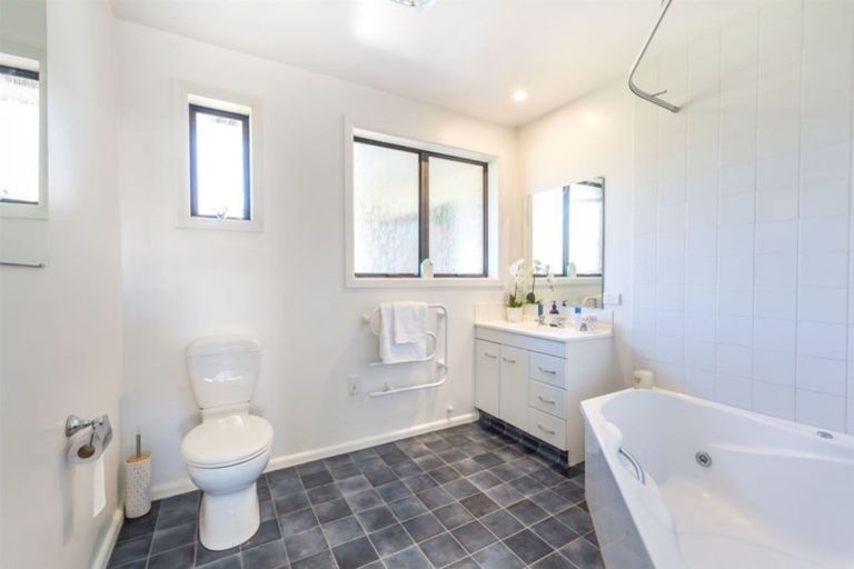 Photo of property in 14a Aylmer Street, Somerfield, Christchurch, 8024