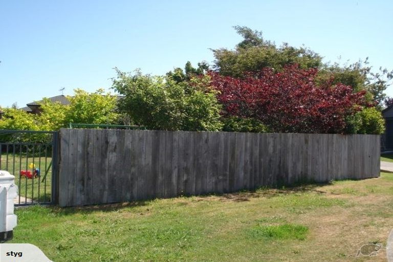 Photo of property in 20 Realm Drive, Paraparaumu, 5032