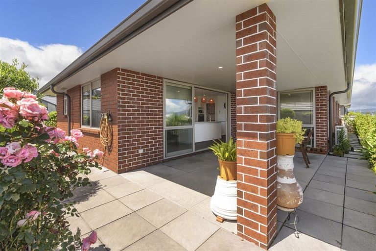 Photo of property in 89 Bert Wall Drive, Omokoroa, 3114