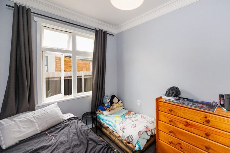 Photo of property in 36 Wood Street, Takaro, Palmerston North, 4410