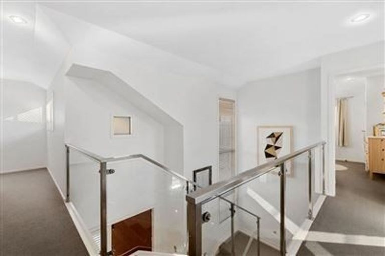 Photo of property in 29a Kowhai Road, Mairangi Bay, Auckland, 0630