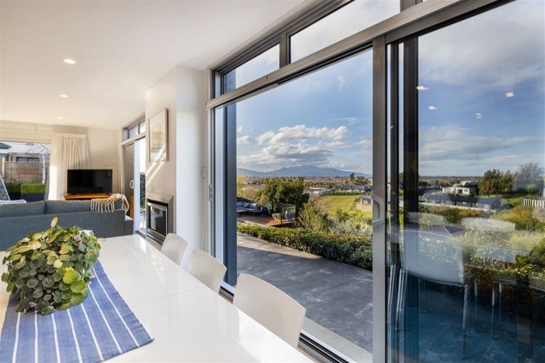 Photo of property in 8 Ridgetop Rise, Fairhall, Blenheim, 7272