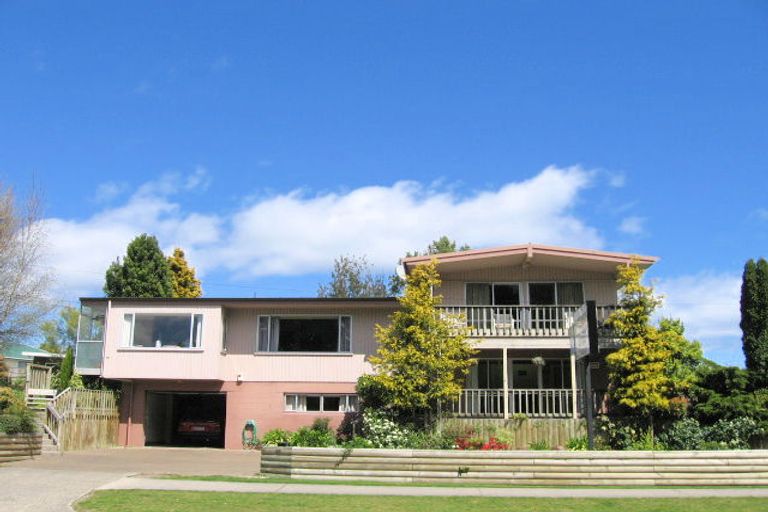 Photo of property in 121 Tauhara Road, Tauhara, Taupo, 3330