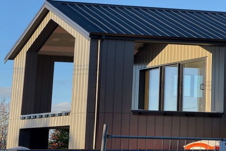 Photo of property in 9a Kowhai Street, Tawa, Wellington, 5028