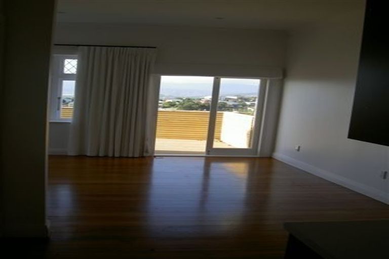 Photo of property in 20 Sugarloaf Road, Brooklyn, Wellington, 6021