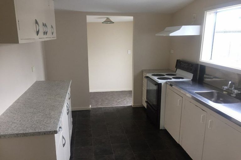 Photo of property in 55 Hills Road, Edgeware, Christchurch, 8013