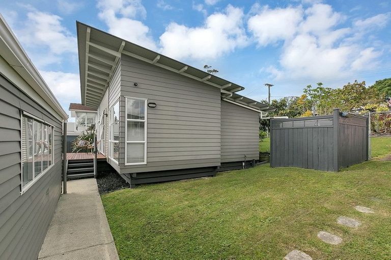 Photo of property in 63a Salisbury Road, Birkdale, Auckland, 0626