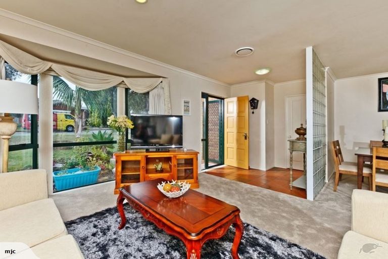 Photo of property in 26 Adelphi Place, Albany, Auckland, 0632