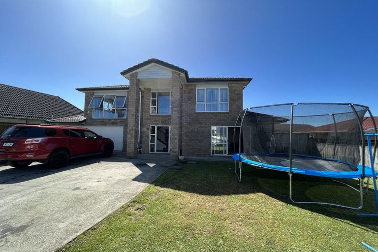 Photo of property in 18 Nicholas Gibbons Drive, Clendon Park, Auckland, 2103