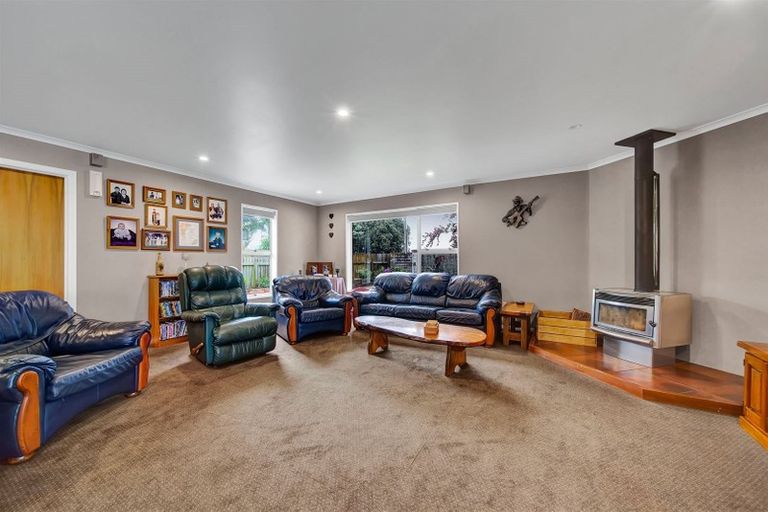 Photo of property in 15 Dives Avenue, Hawera, 4610