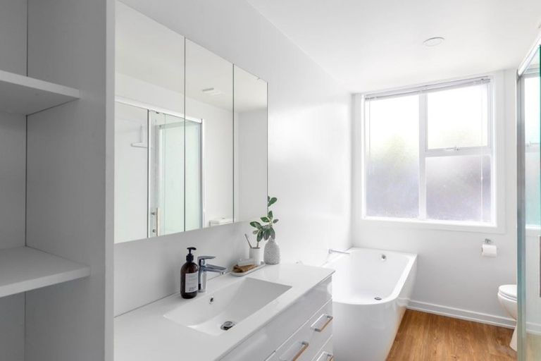 Photo of property in 2/117 Foremans Road, Islington, Christchurch, 8042