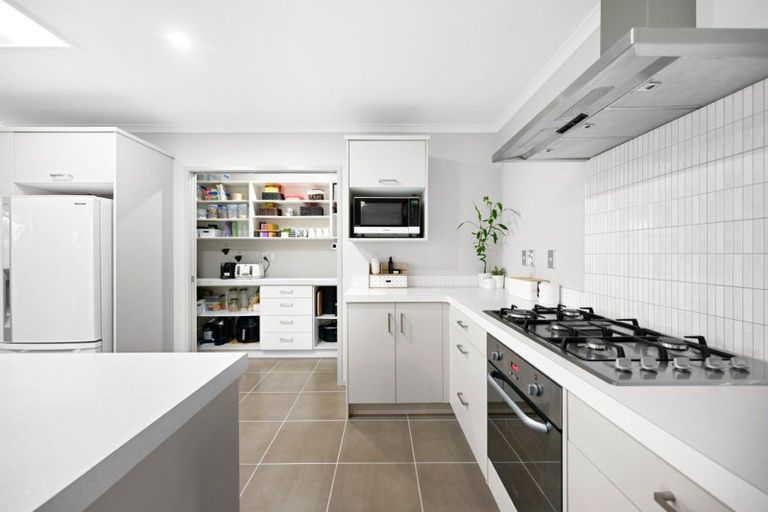 Photo of property in 2 Limber Hill, Flagstaff, Hamilton, 3210