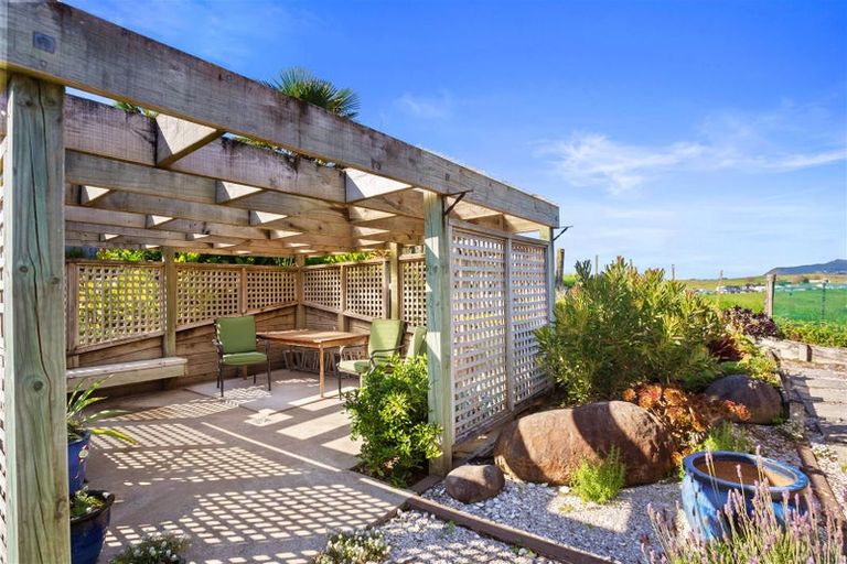 Photo of property in 39 Browns Drive, Waihi Beach, 3611