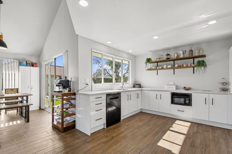 Photo of property in 32 Merlot Heights, Huapai, Kumeu, 0810