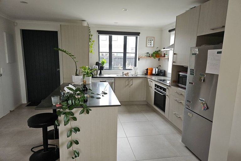 Photo of property in 27 Saddleback Crescent, Papakura, 2110