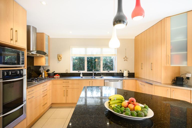 Photo of property in 6 Alan Street, Palmerston North, 4414