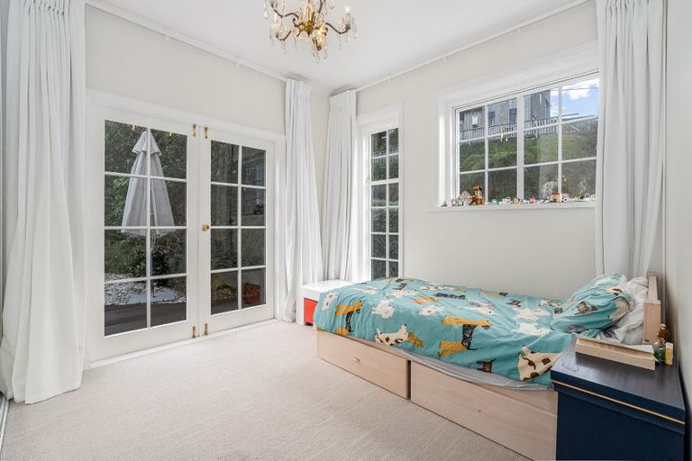 Photo of property in 32 Mccoll Street, Vogeltown, Wellington, 6021