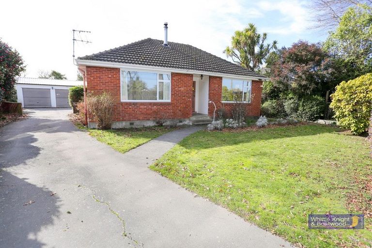 Photo of property in 48 Guildford Street, Burnside, Christchurch, 8053