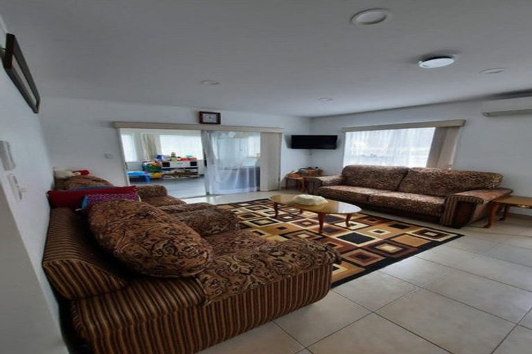 Photo of property in 2/3 Arthur Road, Hillpark, Auckland, 2102