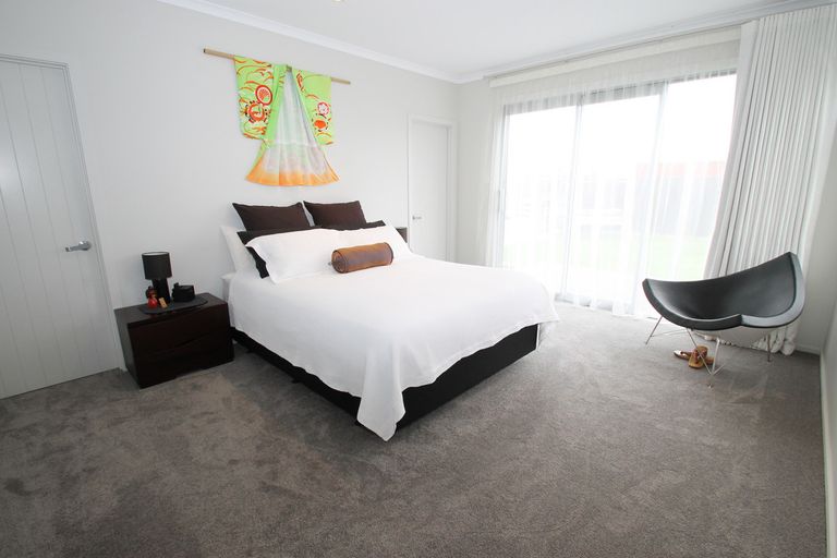 Photo of property in 16 Silver Springs Boulevard, Mosgiel, 9024