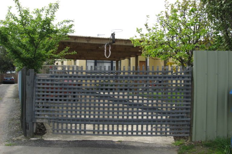 Photo of property in 1/8 Parkers Road, Tahunanui, Nelson, 7011