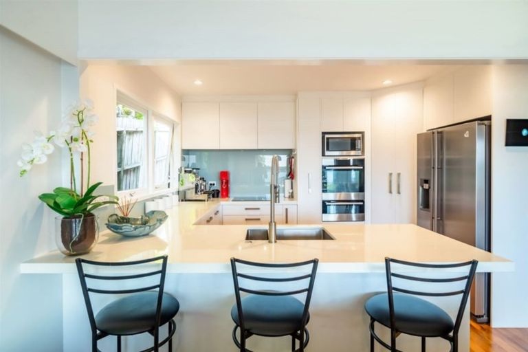 Photo of property in 1/14 Lake View Road, Takapuna, Auckland, 0622