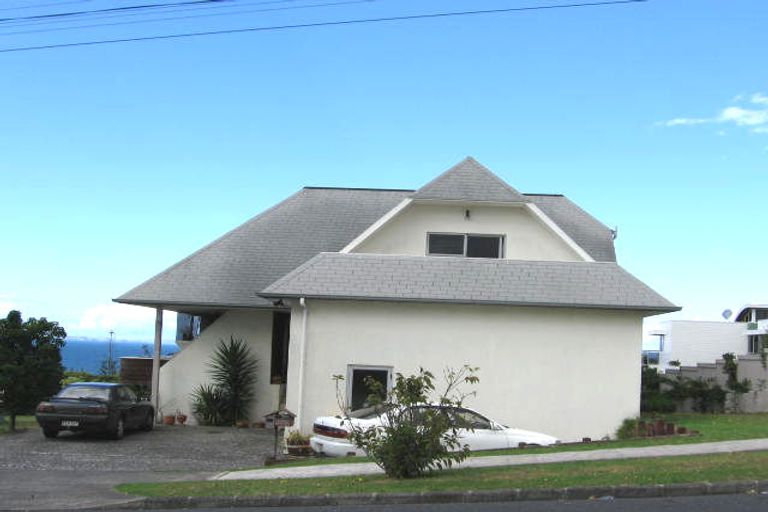 Photo of property in 77 Deep Creek Road, Waiake, Auckland, 0630