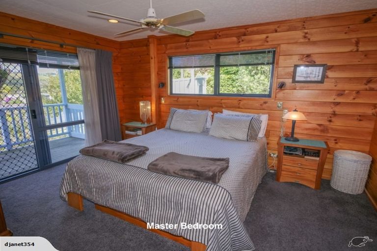 Photo of property in 33 Cable Bay Block Road, Cable Bay, 0420