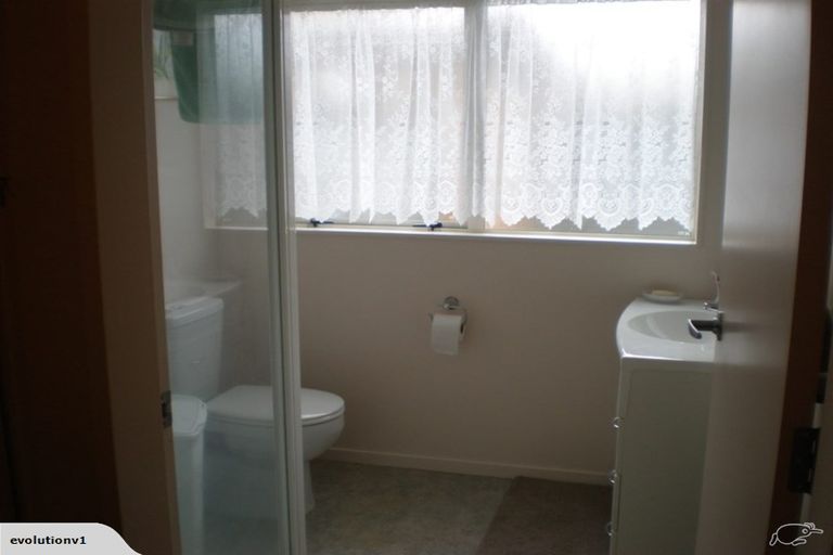 Photo of property in Rangeview Villas, 16/9 Fuller Close, Levin, 5510