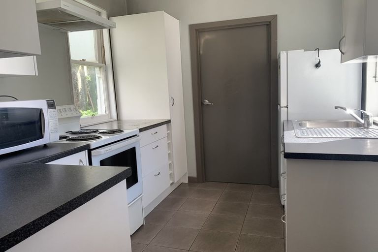 Photo of property in 47a Duncan Street, Tawa, Wellington, 5028