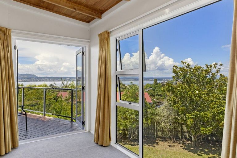 Photo of property in 22 Reeves Road, Acacia Bay, Taupo, 3330